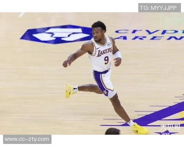 湖人急需提升防守实力但引援需避免单一技能球员