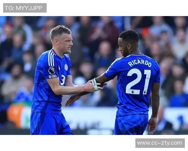 坎比亚索谈瓦尔迪进球遗憾回归右边路提升个人表现