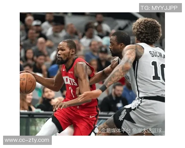 戈贝尔罚球失误频频杜兰特无奈露出搞笑表情引发热议